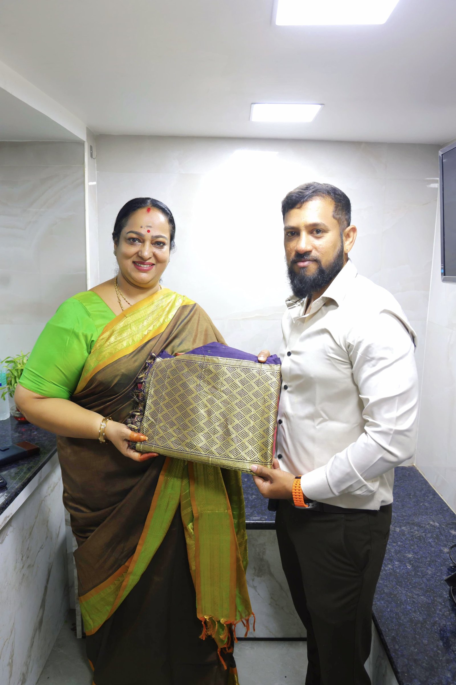 Old Pattu Saree Buyers in Ameerpet
